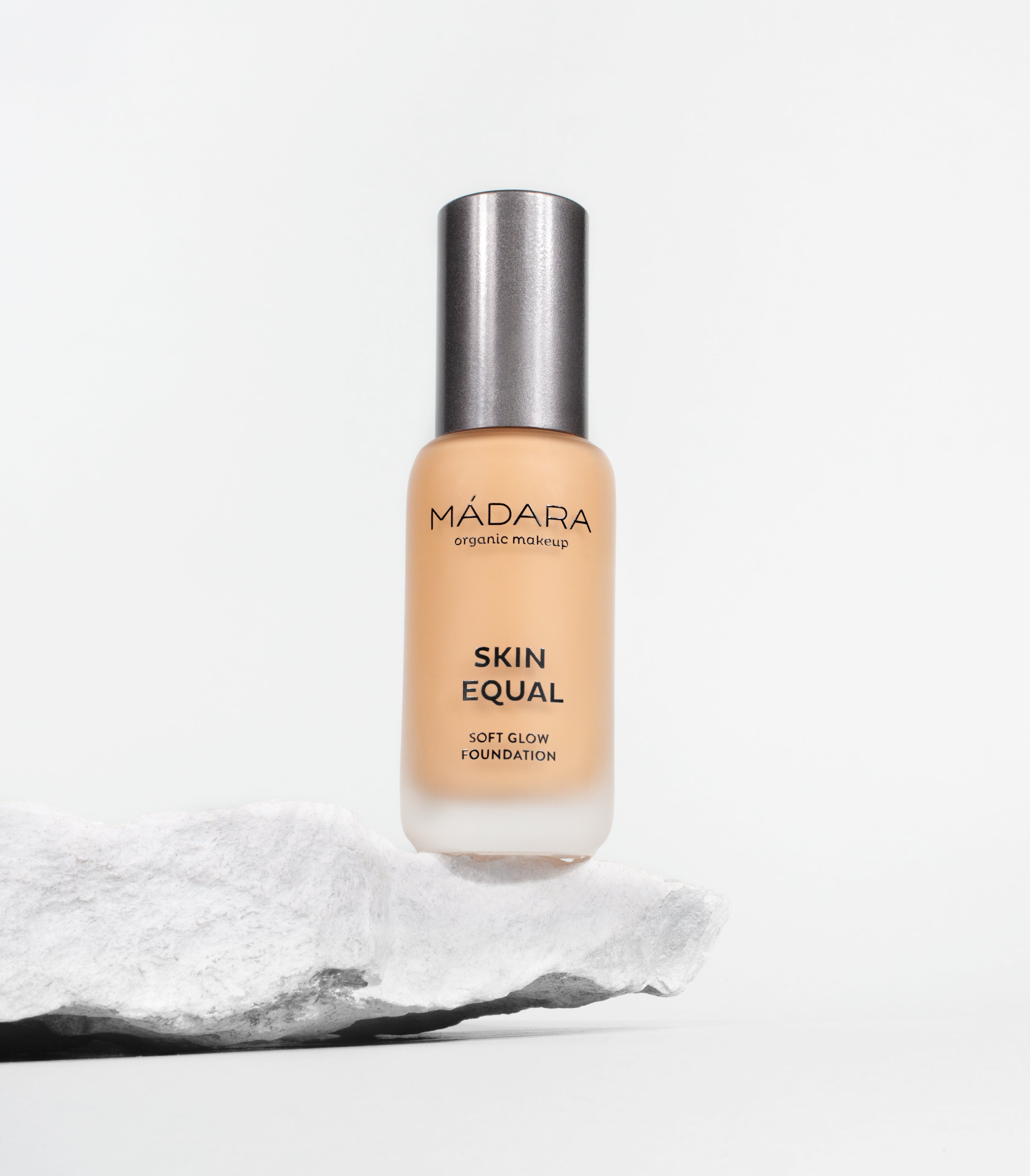 Fond de teint Skin equal - 40 Sand - Madara - Beauté naturelle - Institut - Bordeaux