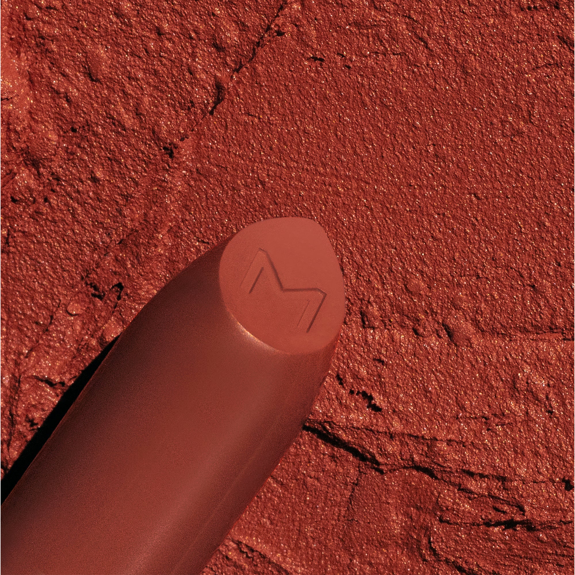 Rouge à lèvre Velvet Wear 33 - Magma - Madara - Odessence - Beauté Naturelle - Institut - Bordeaux