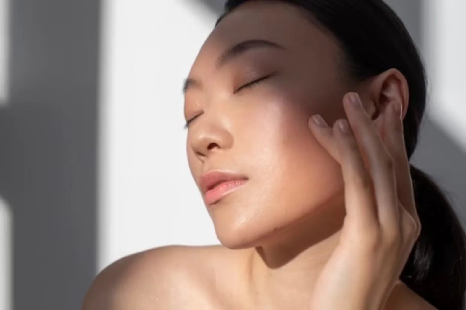 Le Yoga du visage : Un secret de la beauté naturelle