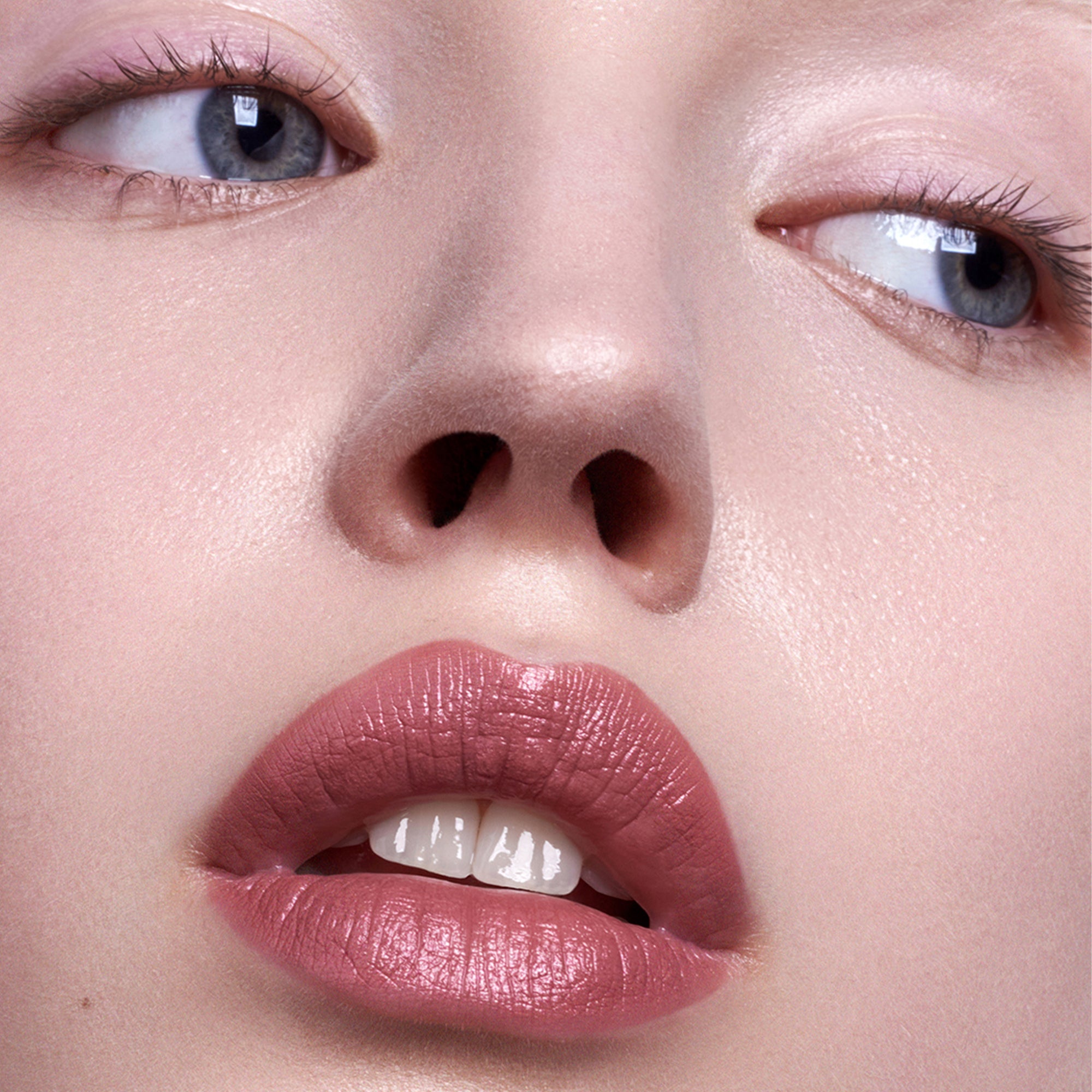 Rouge à lèvre Velvet Wear 31 - Cool Nude - Madara - Odessence - Beauté Naturelle - Institut - Bordeaux