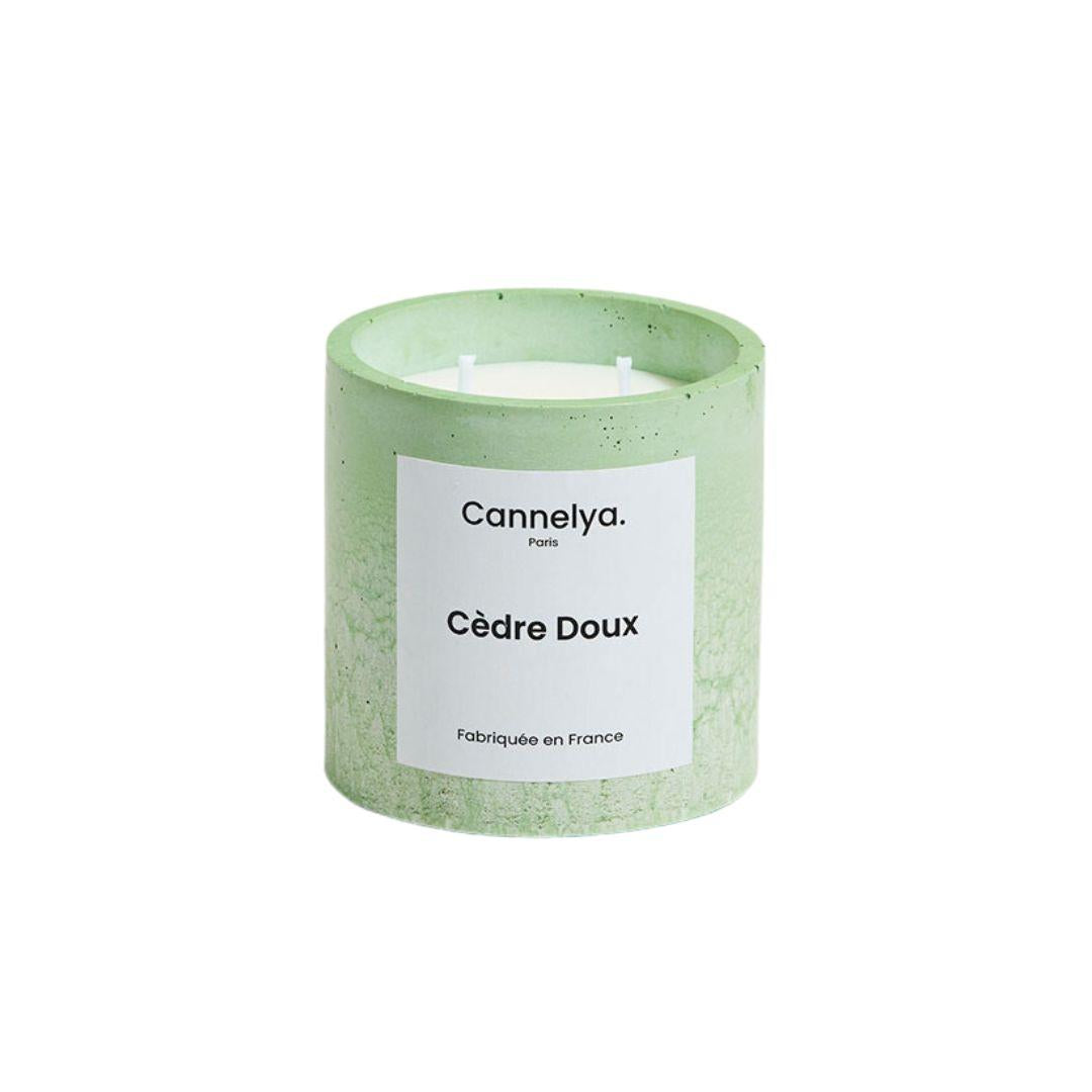 Bougie parfumée Cannelya. Cèdre doux