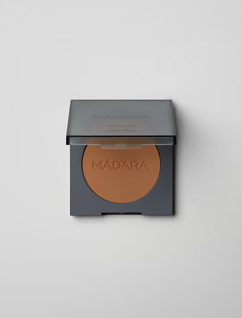 Poudre minérale air equal madara 