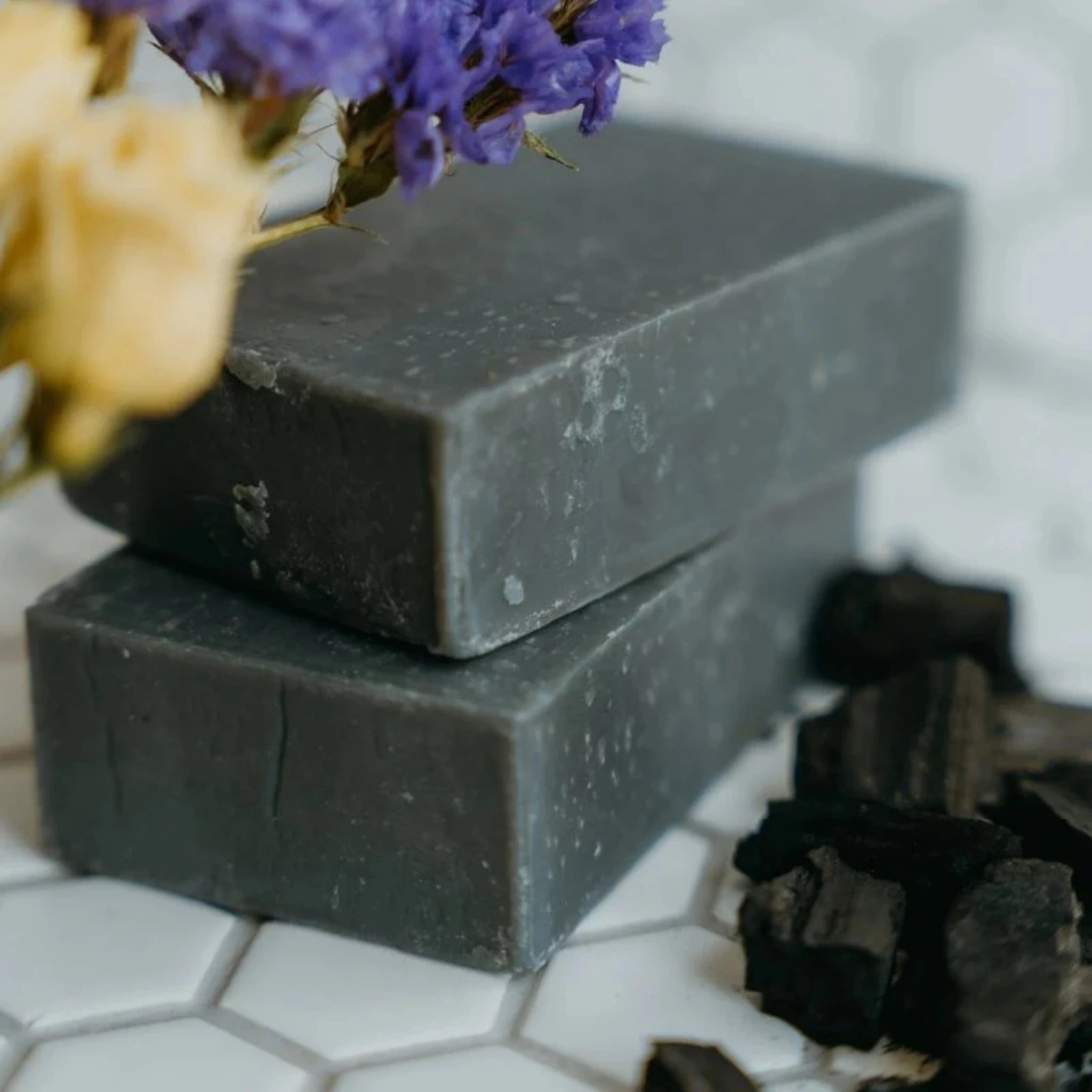 L'Emir - Savon Bio au Cèdre et au Carbon - Clémence & Vivien - Cosmétique bio à Bordeaux